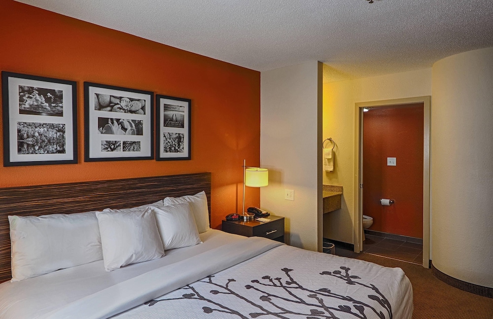 sleep inn and suites near ft bragg