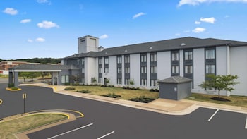 spark by hilton fredericksburg southpoint