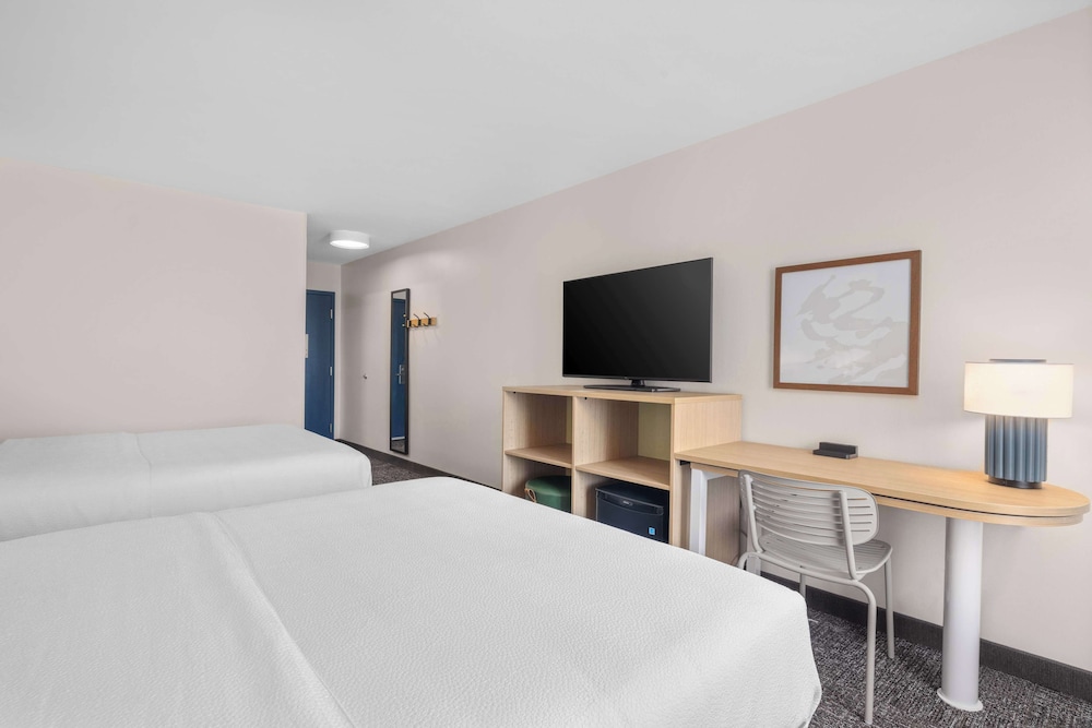 spark by hilton fredericksburg southpoint