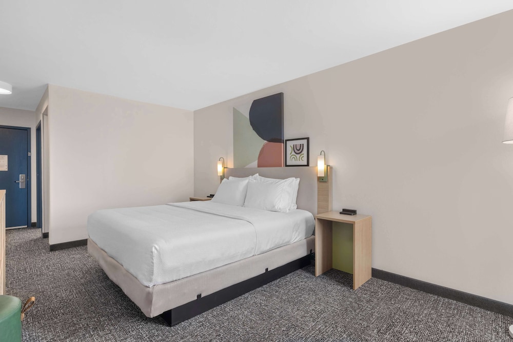 spark by hilton fredericksburg southpoint