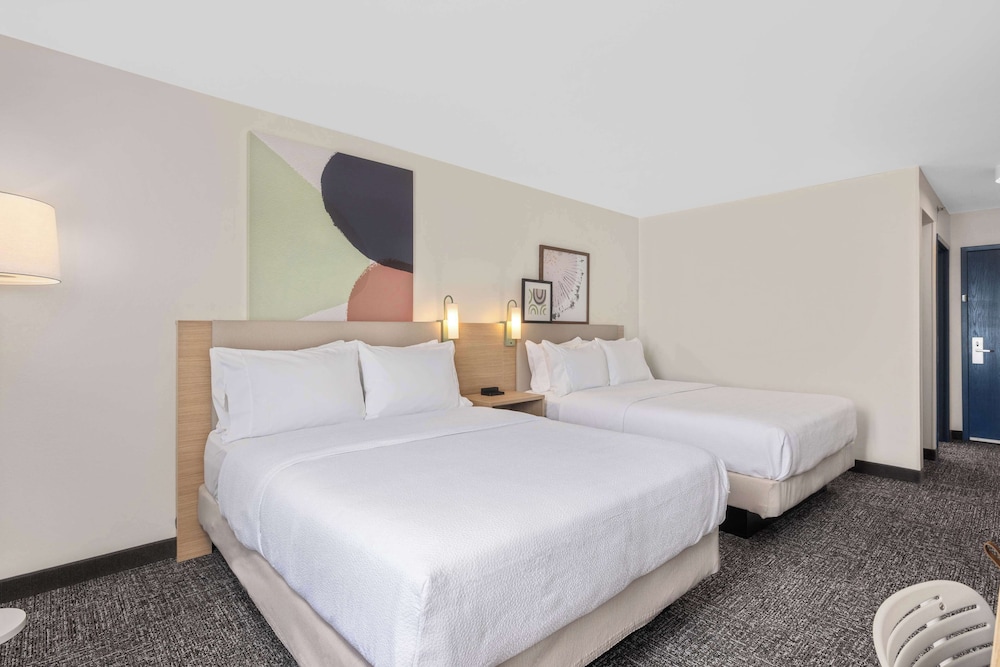 spark by hilton fredericksburg southpoint