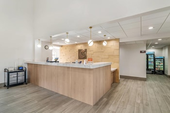 comfort inn and suites