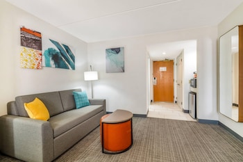 comfort inn and suites