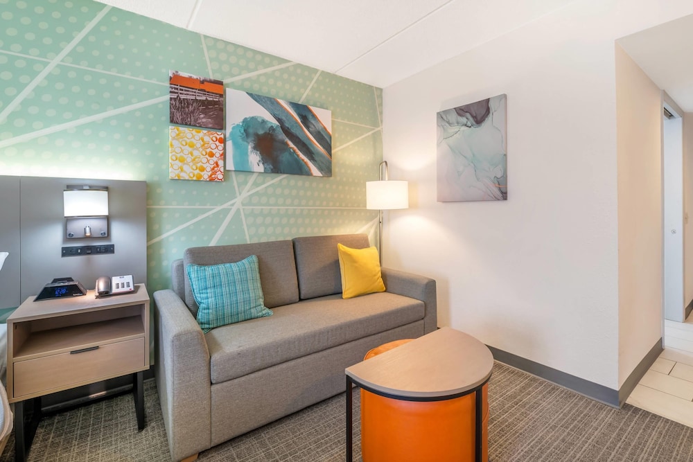 comfort inn and suites