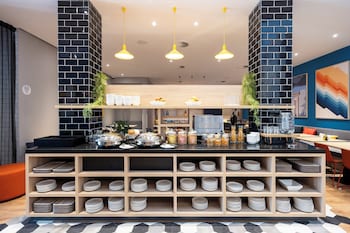 holiday inn express antwerp city centre an ihg hotel