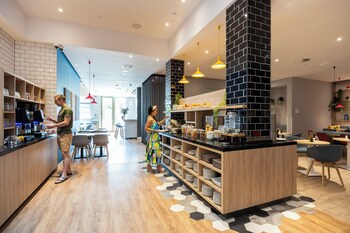 holiday inn express antwerp city centre an ihg hotel