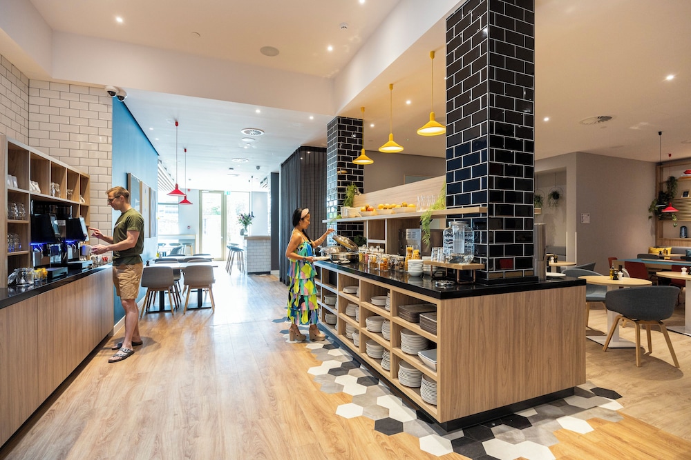 holiday inn express antwerp city centre an ihg hotel