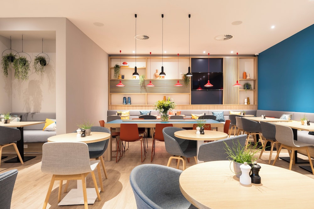 holiday inn express antwerp city centre an ihg hotel