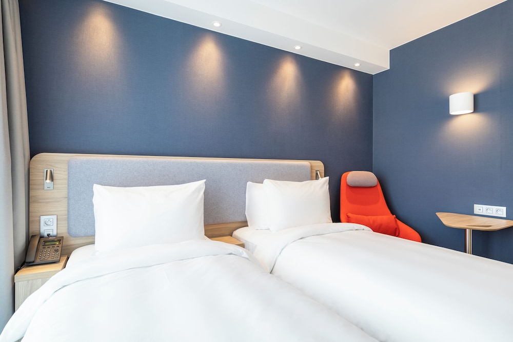 holiday inn express antwerp city centre an ihg hotel