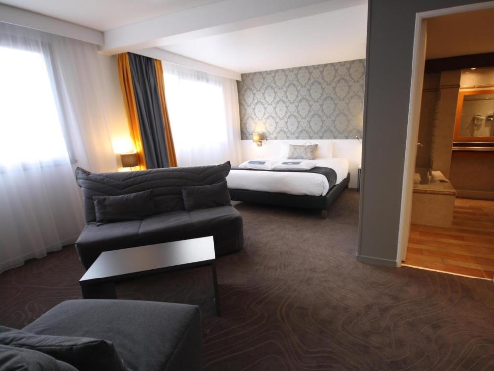hotel kyriad tours saint pierre des corps gare