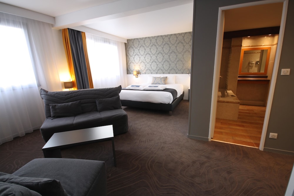 hotel kyriad tours saint pierre des corps gare