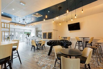 hotel kyriad tours saint pierre des corps gare