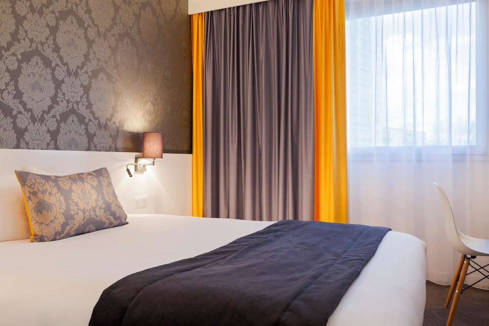 hotel kyriad tours saint pierre des corps gare