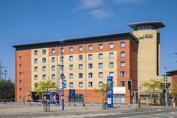 holiday inn express leicester walkers stadium