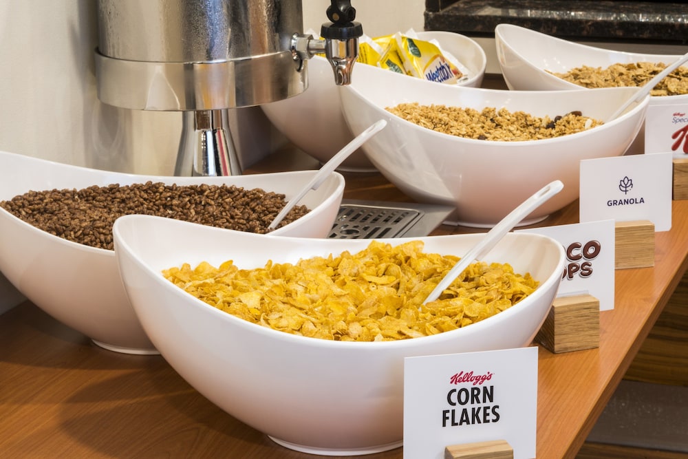 holiday inn express leicester walkers stadium