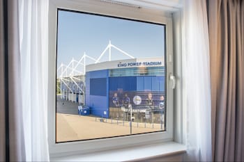 holiday inn express leicester walkers stadium