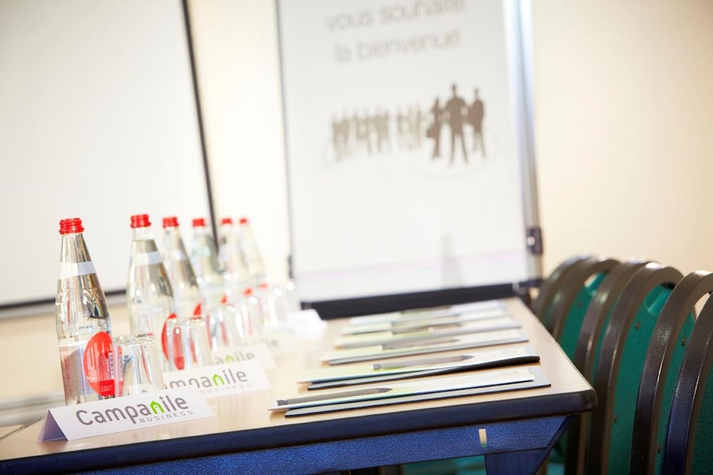 hotel campanile paris est bobigny