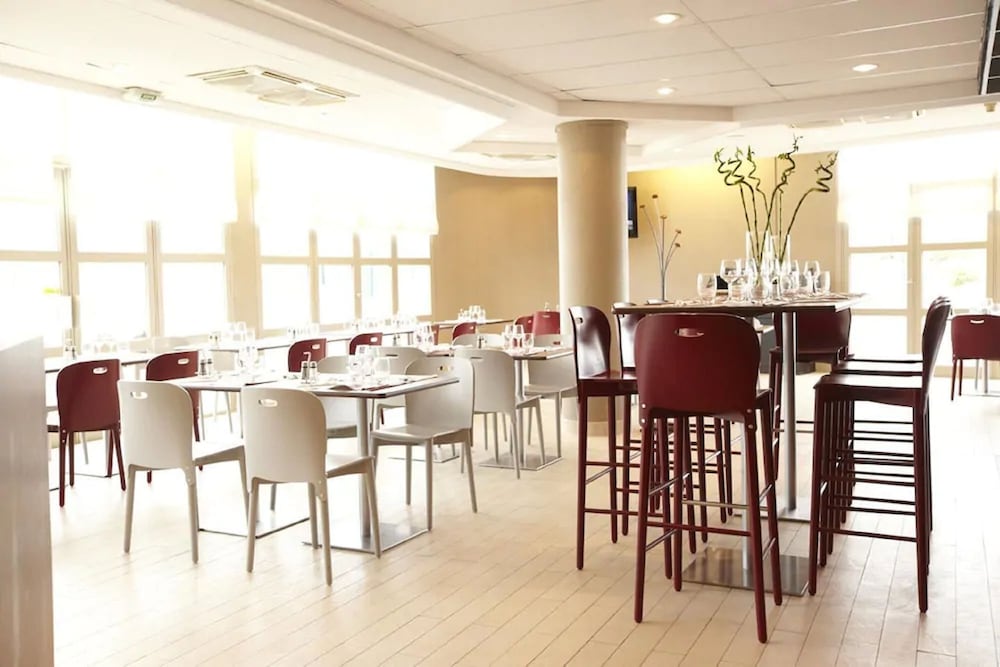 hotel campanile paris est bobigny