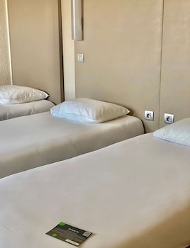 hotel campanile paris est bobigny