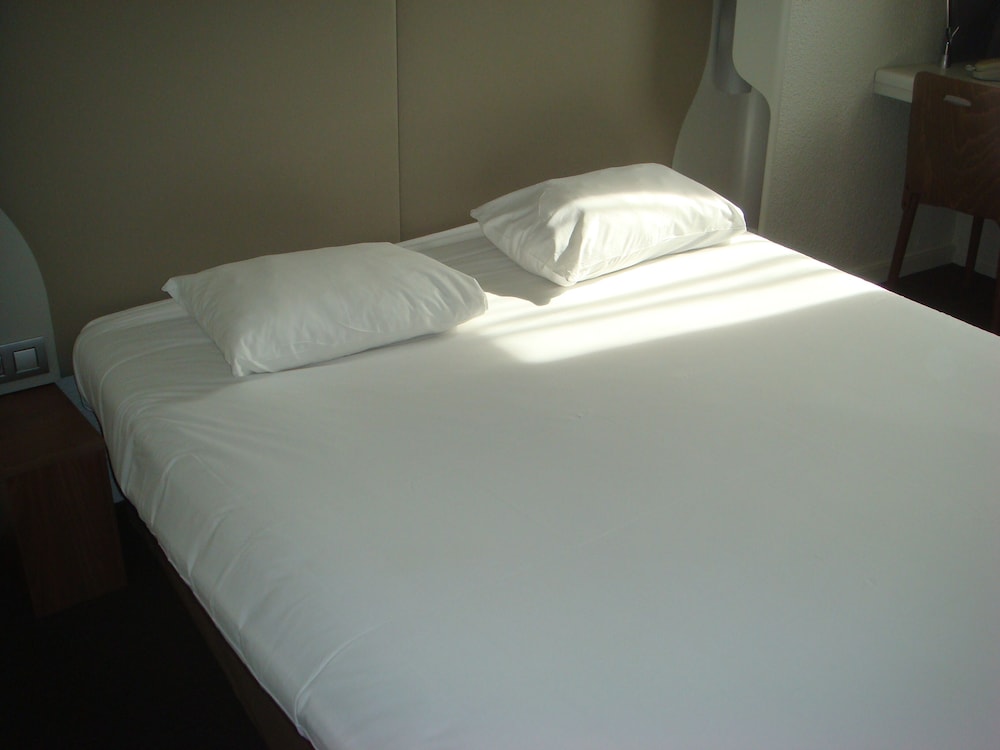 hotel campanile paris est bobigny