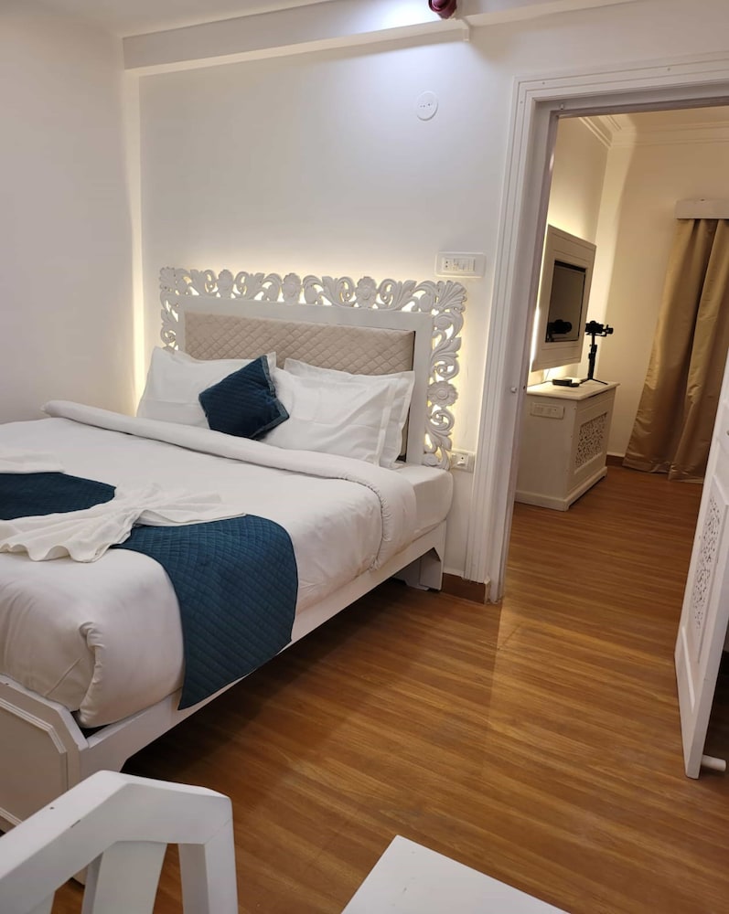 lillywoods highland beach resort