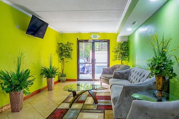 quality inn and suites near six flags east