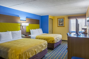 quality inn and suites near six flags east