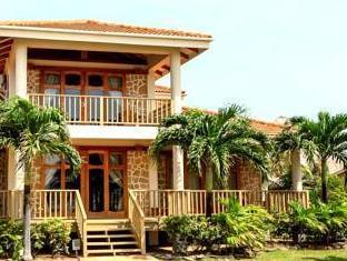 Hopkins Bay, A Muy'ono Resort,,3.5 star