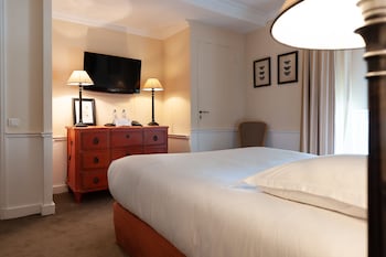 chateau de courban and spa nuxe