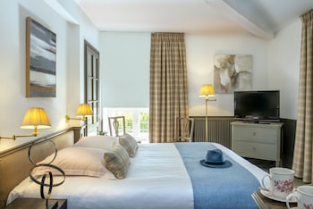 chateau de courban and spa nuxe