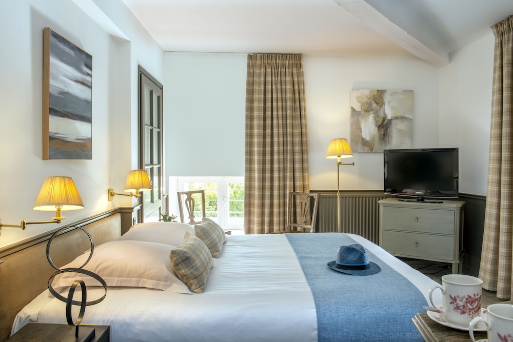 chateau de courban and spa nuxe