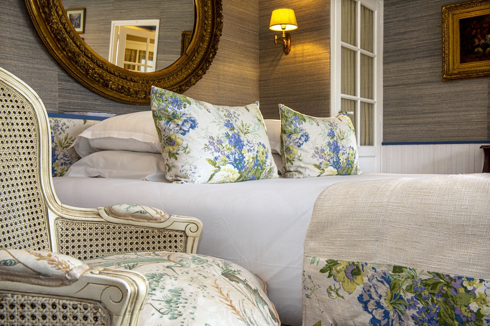 chateau de courban and spa nuxe