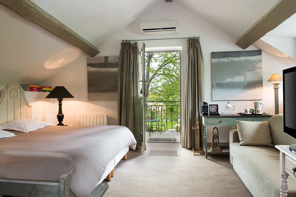 chateau de courban and spa nuxe