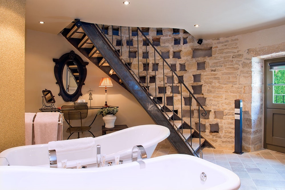 chateau de courban and spa nuxe