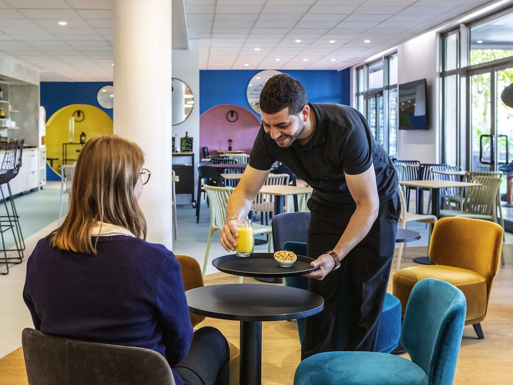 ibis styles paris st denis pleyel