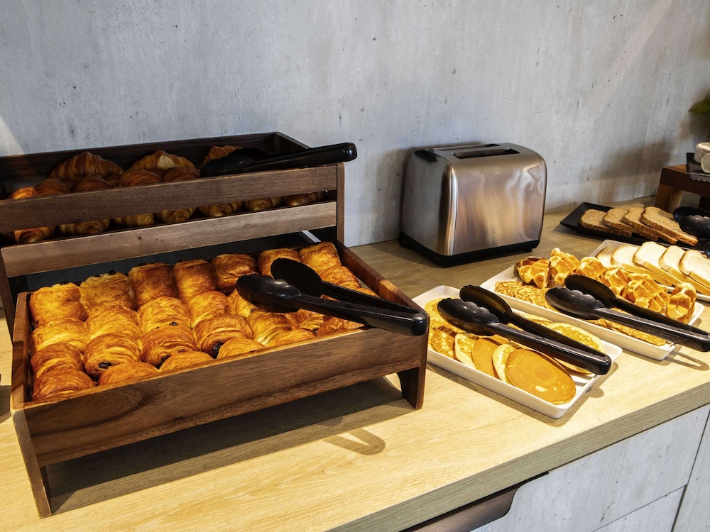 ibis styles paris st denis pleyel