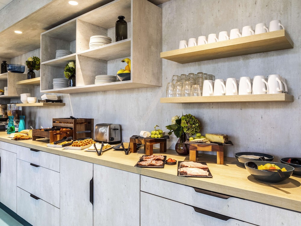 ibis styles paris st denis pleyel