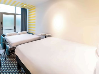 ibis styles paris st denis pleyel