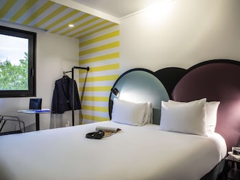 ibis styles paris st denis pleyel