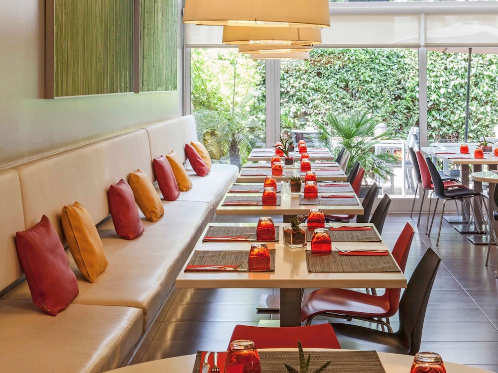 ibis barcelona cornella