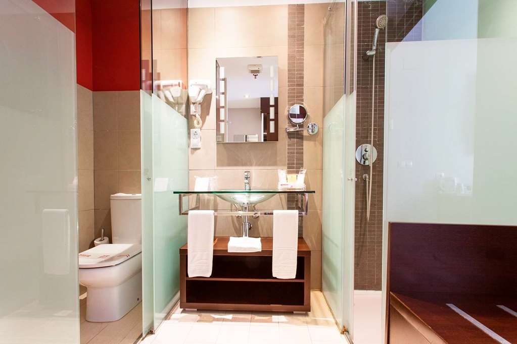 hotel and spa villa olimpic suites