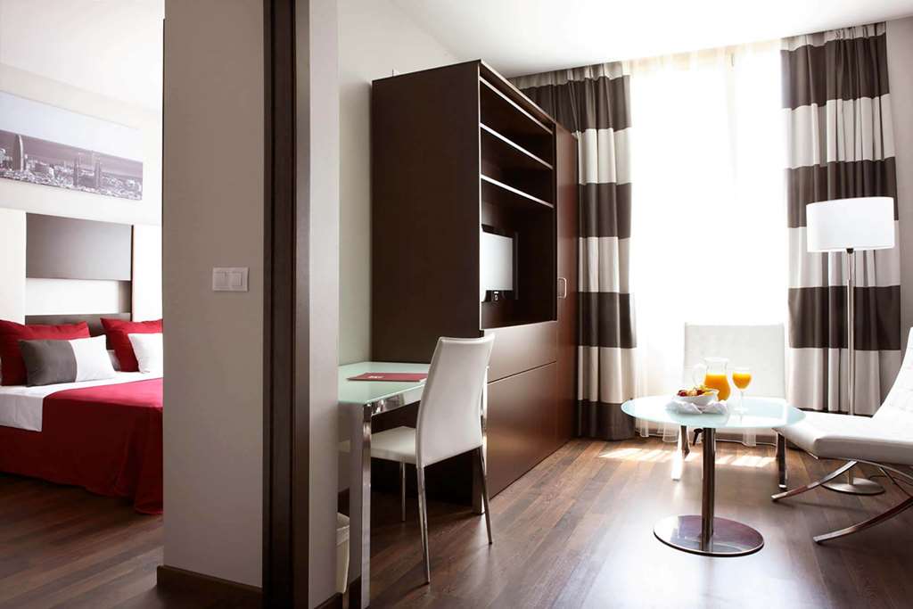 hotel and spa villa olimpic suites
