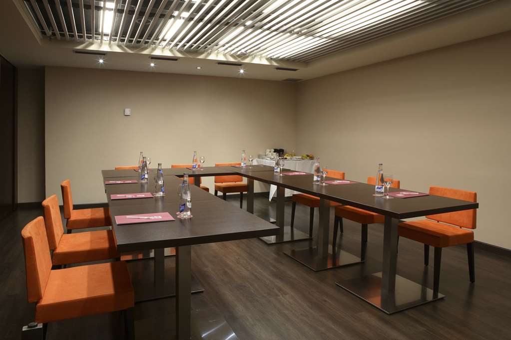 hotel and spa villa olimpic suites