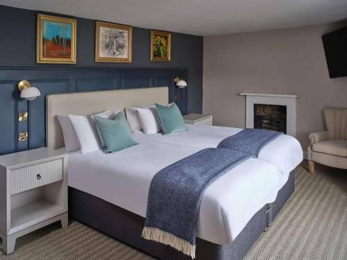 henrietta house a member of radisson individuals