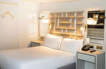 henrietta house a member of radisson individuals