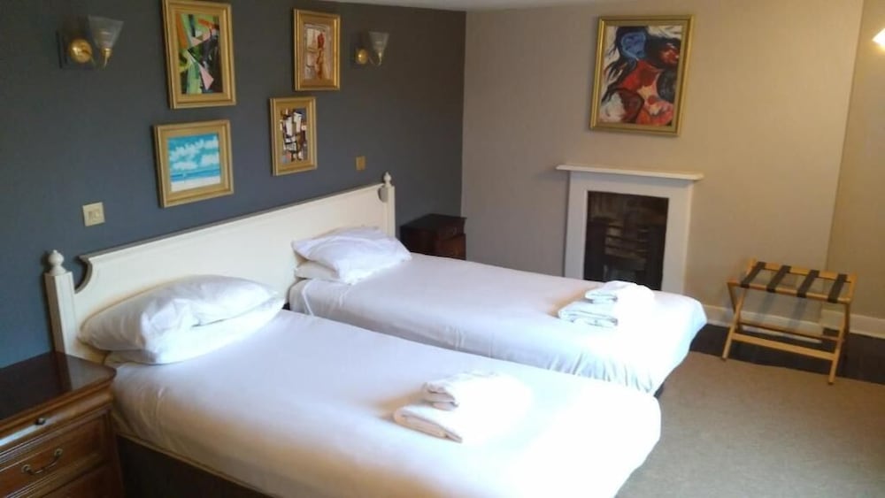 henrietta house a member of radisson individuals