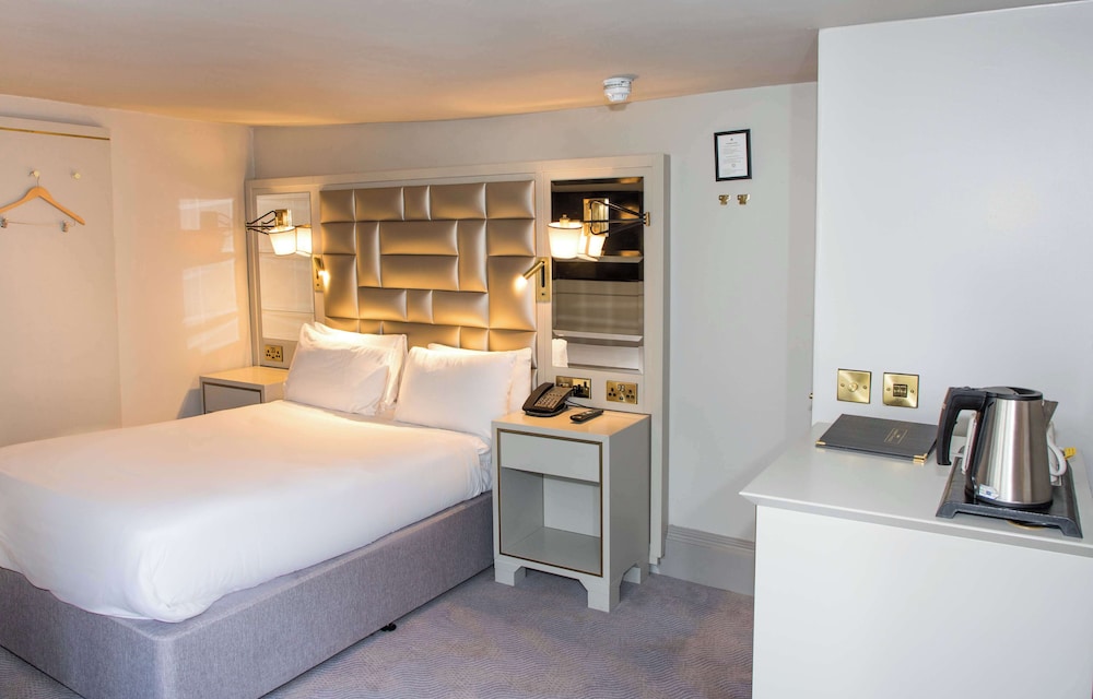 henrietta house a member of radisson individuals