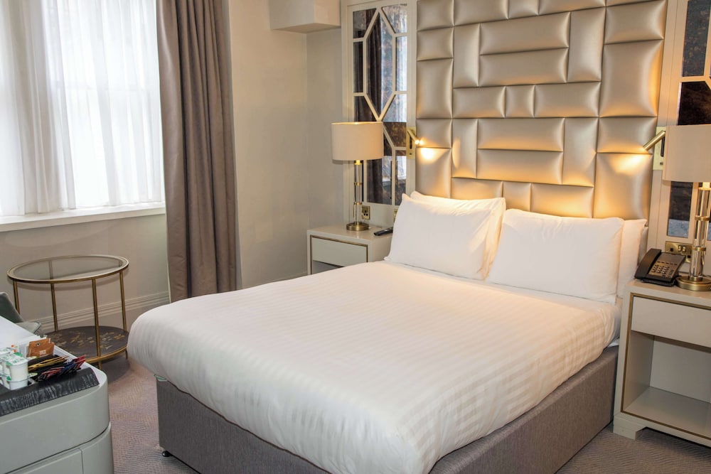 henrietta house a member of radisson individuals