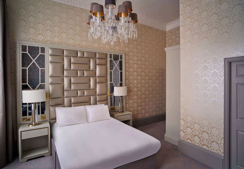 henrietta house a member of radisson individuals