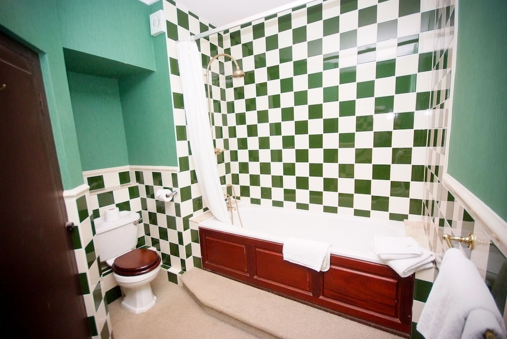 ramada resort by wyndham cwrt bleddyn hotel and spa